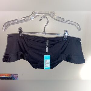 Darling and sexy bikini bottom with high pleated skirt